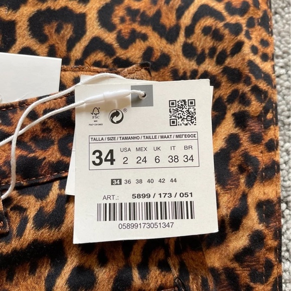 NWT Zara mid rise jeans pants cheetah print 2 mob wife - Picture 6 of 7